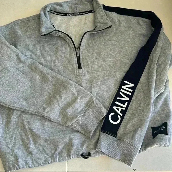 Calvin Klein - Picture 1 of 4